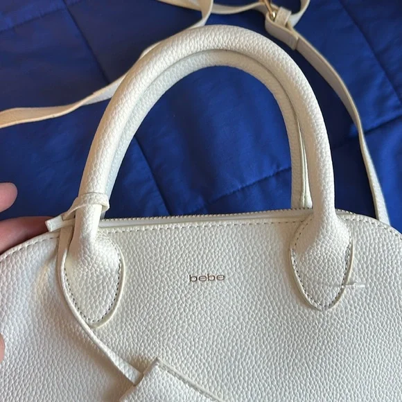 bebe white purse with rainbow branding - Picture 2 of 8
